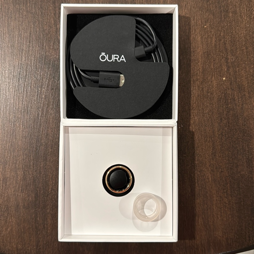 Rose Gold Oura Ring Gen 3 Size 9 + OSleeve